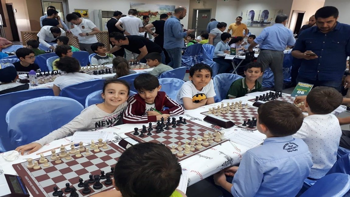 Öğrencilerimiz Satranç Turnuvalarında
